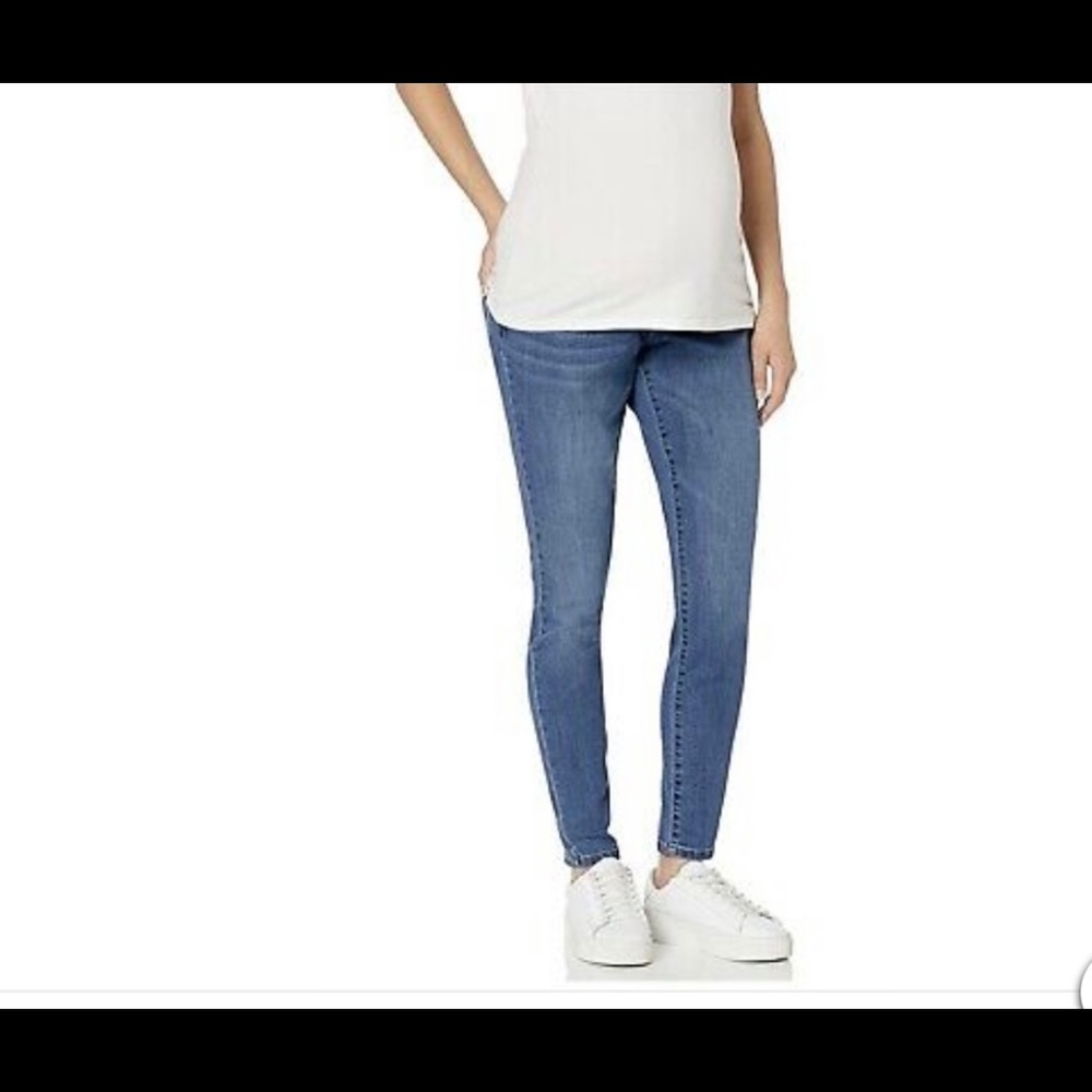 Light distress maternity jeans